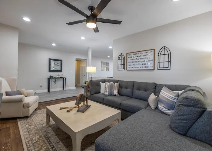 Scottsdale Waltann Holiday home